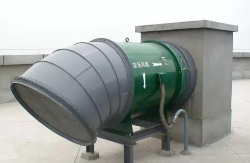 屋頂風(fēng)機(jī)安裝正確實例1 屋頂風(fēng)機(jī)安裝正確實例1